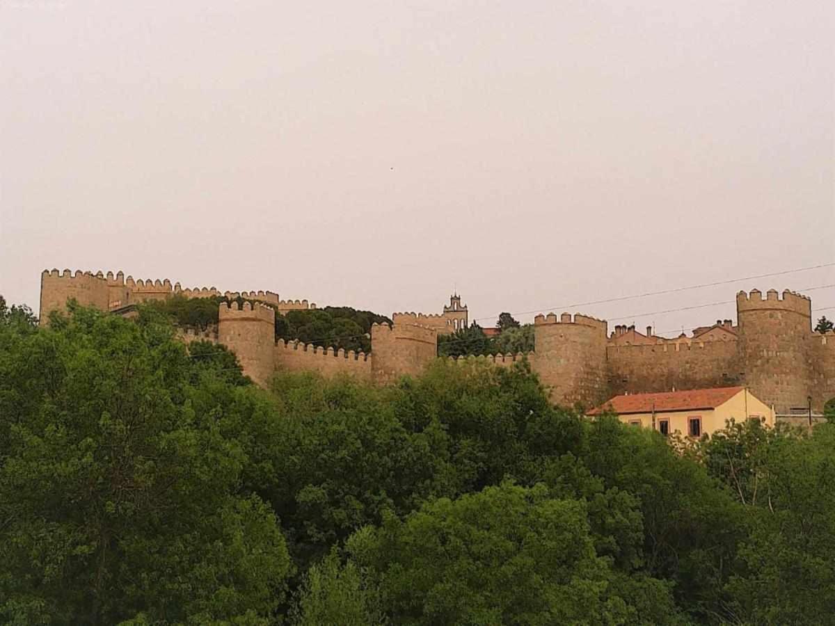 Appartamento Casa del Puente junto a la muralla Ávila Esterno foto