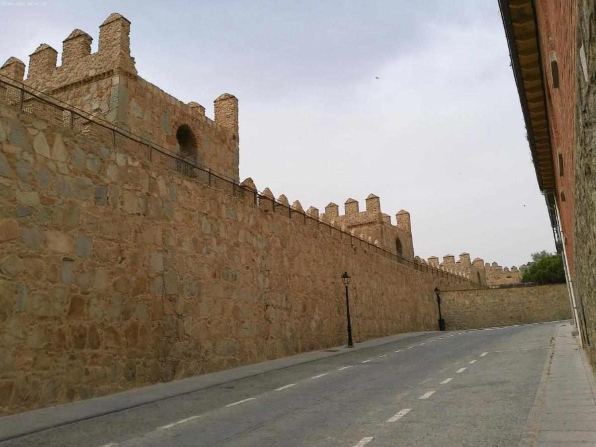 Appartamento Casa del Puente junto a la muralla Ávila Esterno foto