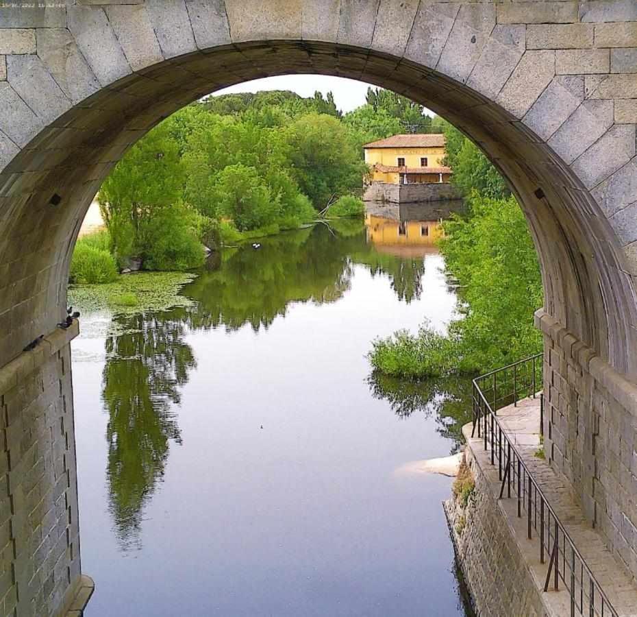 Appartamento Casa del Puente junto a la muralla Ávila Esterno foto